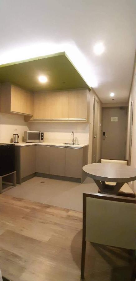 مانيلا Studio Unit Condo At Antel Serenity Suites Makati المظهر الخارجي الصورة